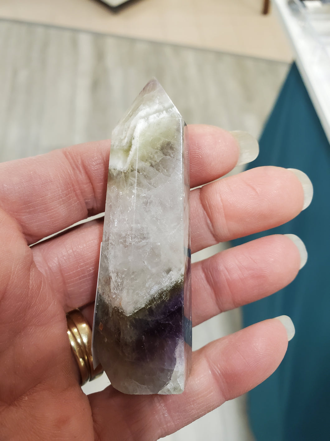 AMETHYST CHEVRON POINT