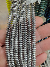 Load image into Gallery viewer, LENTIL 2-HOLE 6MM
