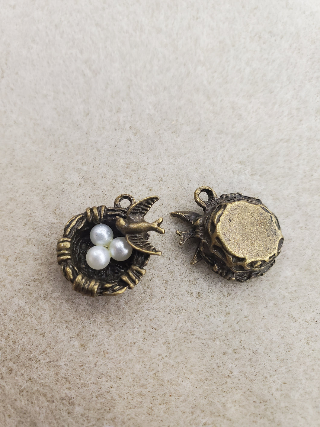 BIRD NEST CHARM