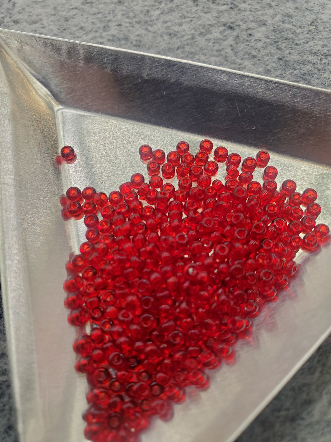 CZECH SEED BEAD 10/0