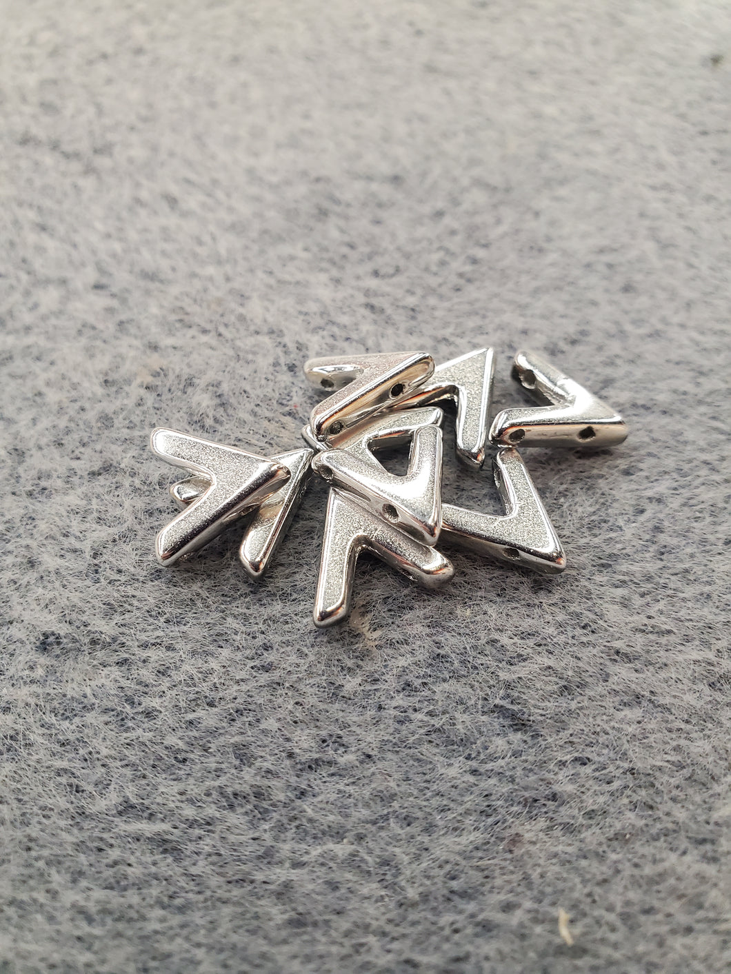 AVA BEADS 10X4MM