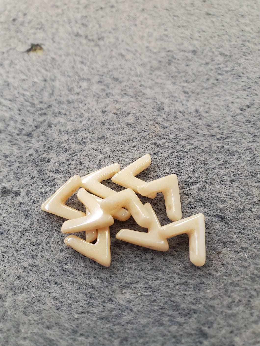 AVA BEADS 10X4MM