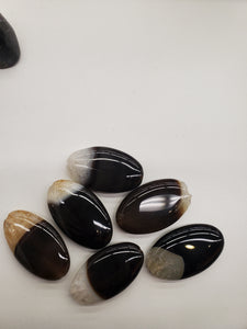 AGATE OVAL 47-48X28-30X10MM