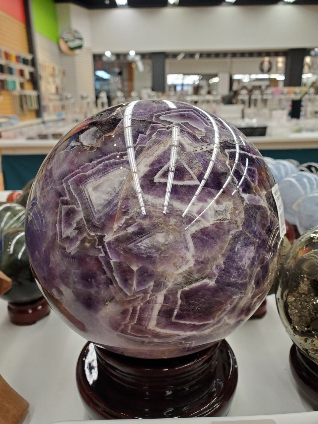 AMETHYST CHEVRON SPHERE