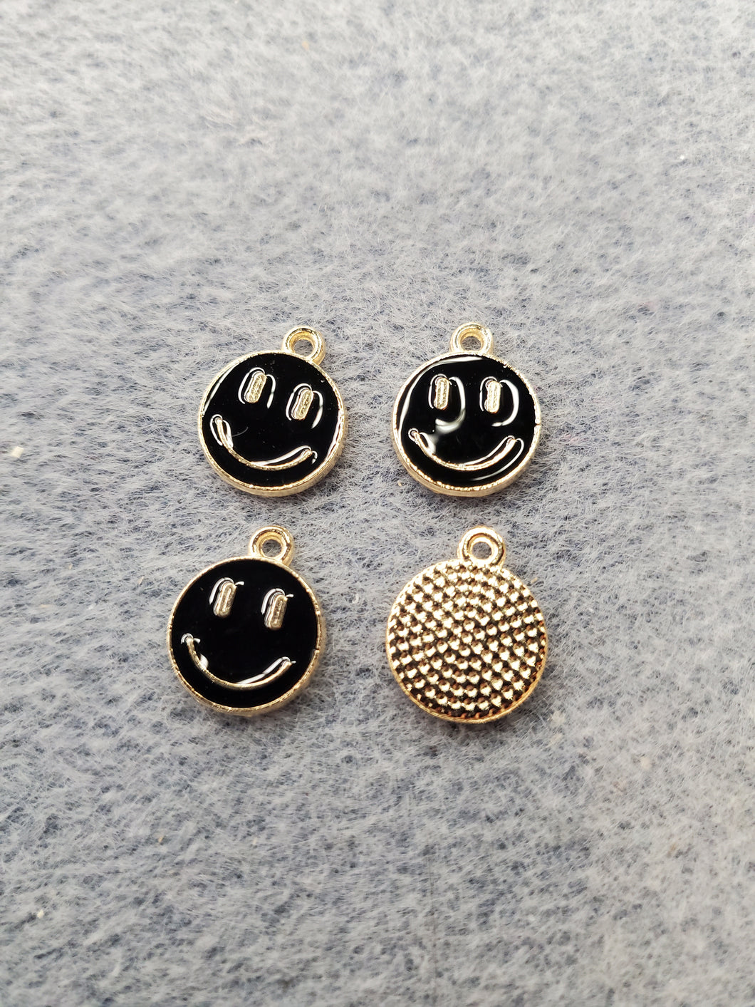 ENAMEL SMILE CHARM