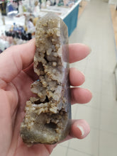 Load image into Gallery viewer, GRAPE AGATE POINT
