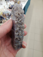 Load image into Gallery viewer, GRAPE AGATE POINT

