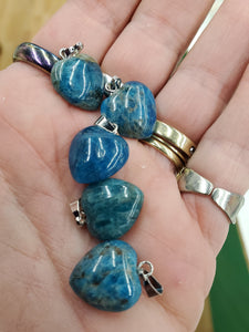 APATITE HEART PENDANT