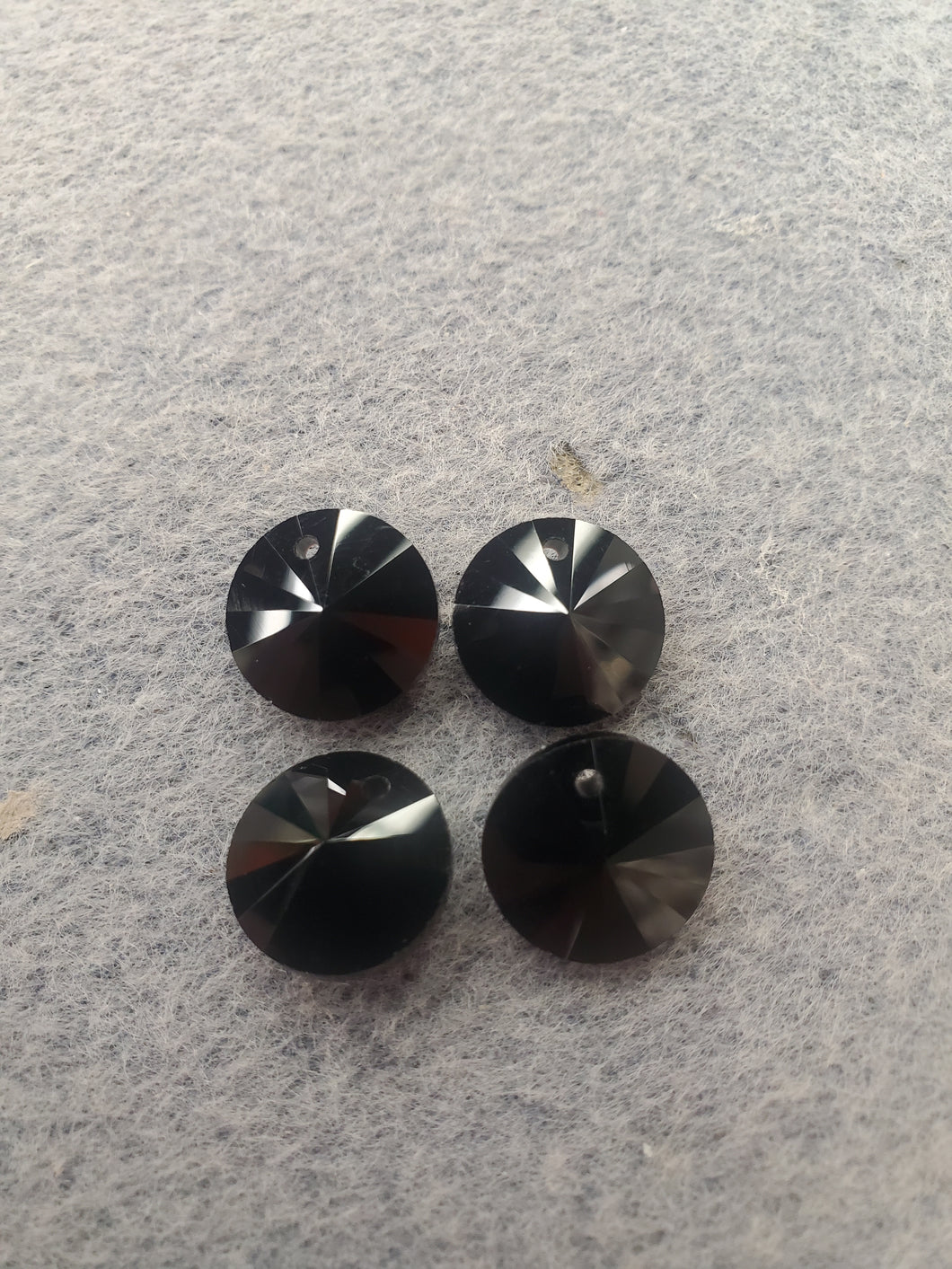 DRILLED GLASS 14MM RIVOLI