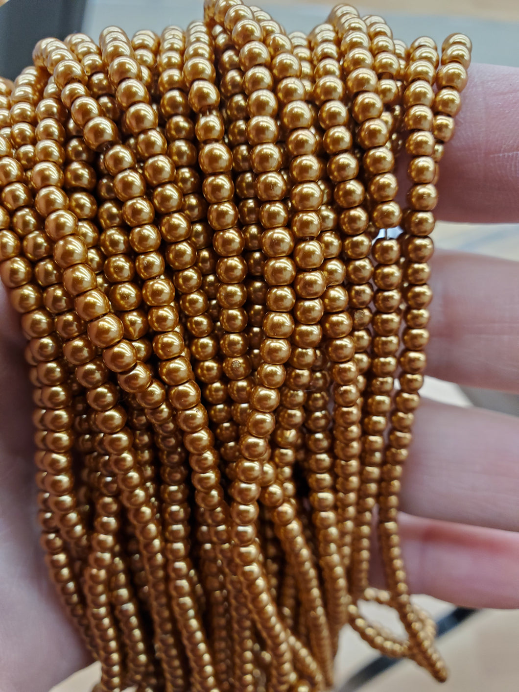 GLASS PEARL 3MM PEARLIZED