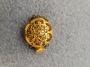 MULTI-STRAND BOX CLASP