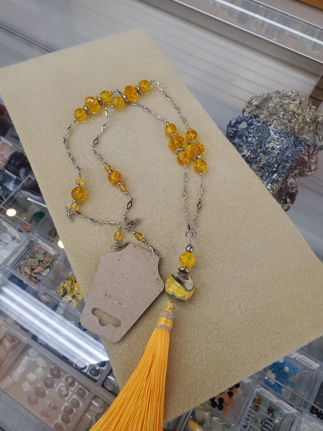 QUARTZ NECKLACE