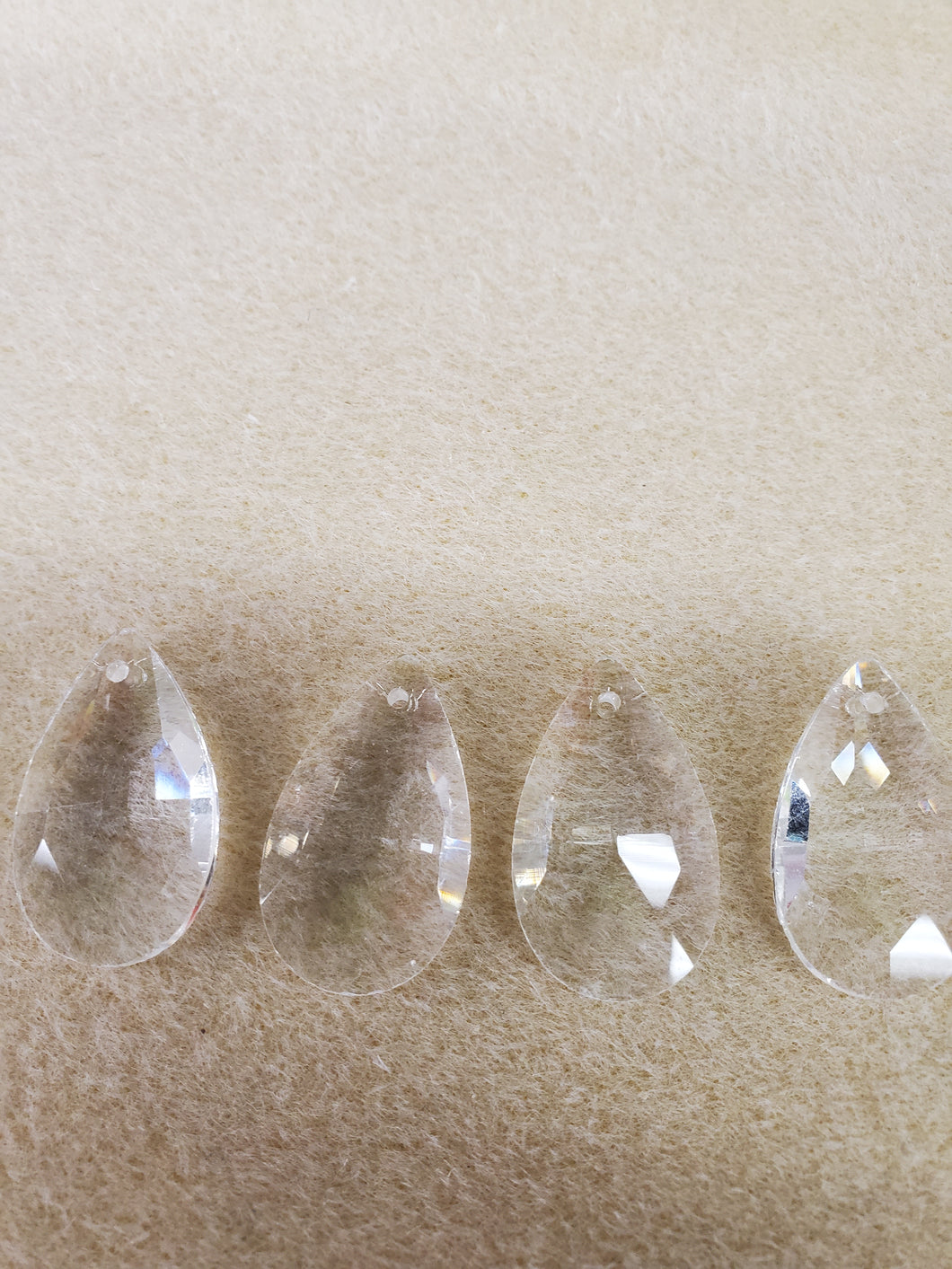 FACETED GLASS DROPS
