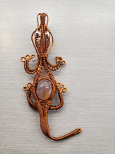 Load image into Gallery viewer, PURPLE MOSS AGATE GECKO PENDANT
