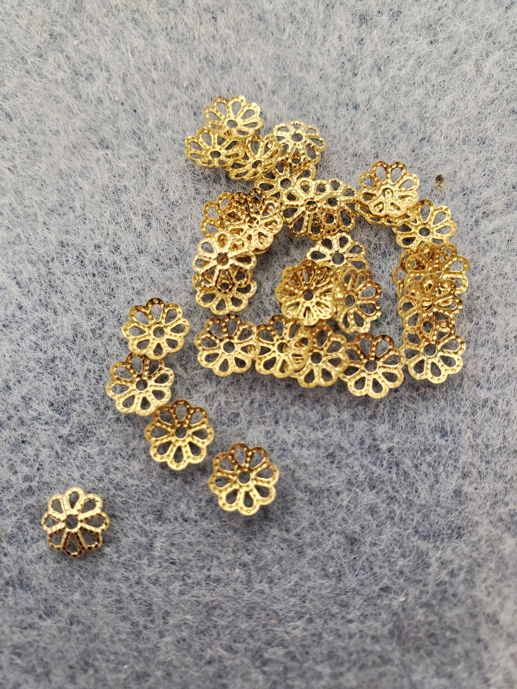 UNPLATED BRASS BEAD CAP