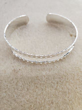 Load image into Gallery viewer, COPPER CENTERLINE BEADABLE CUFF
