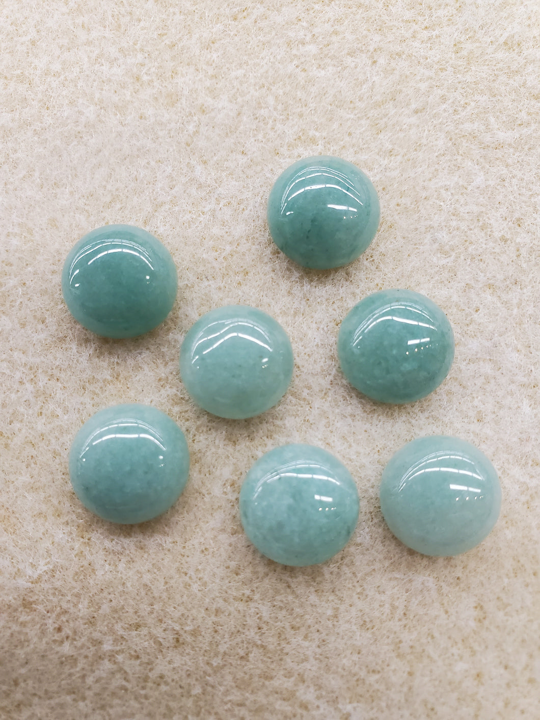 GREEN AVENTURINE CABOCHON 12X5-6MM