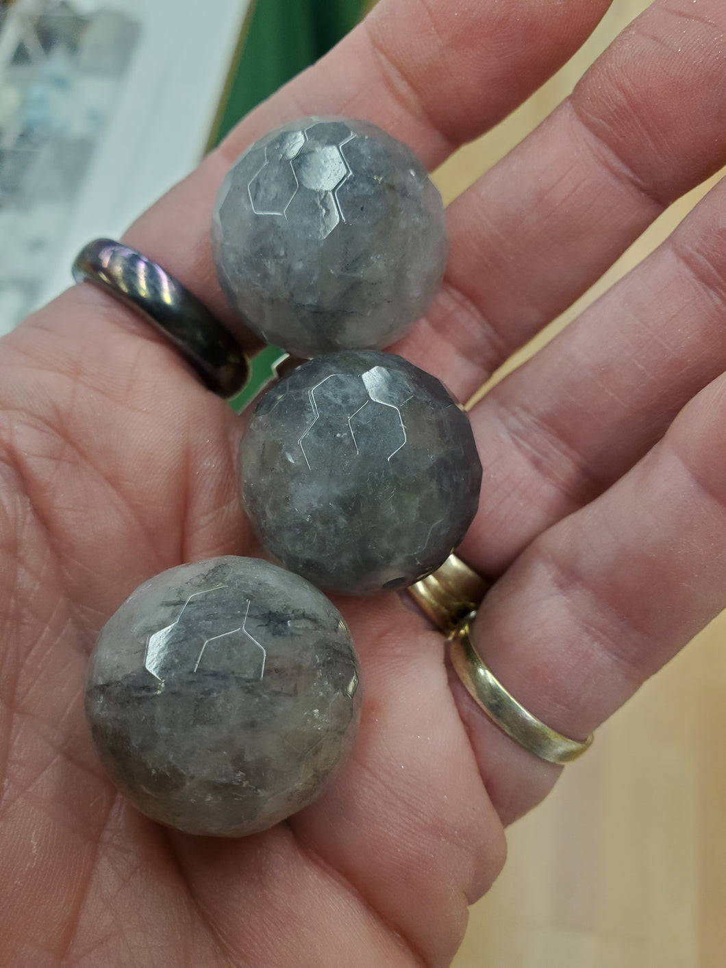 CLOUDY QUARTZ 25MM