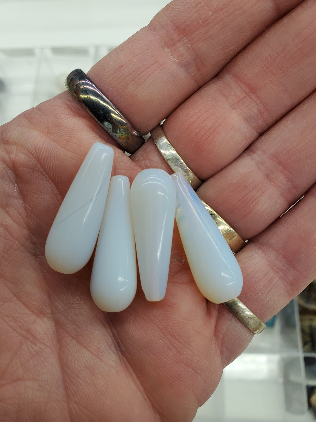 OPALITE DROP 28X10MM