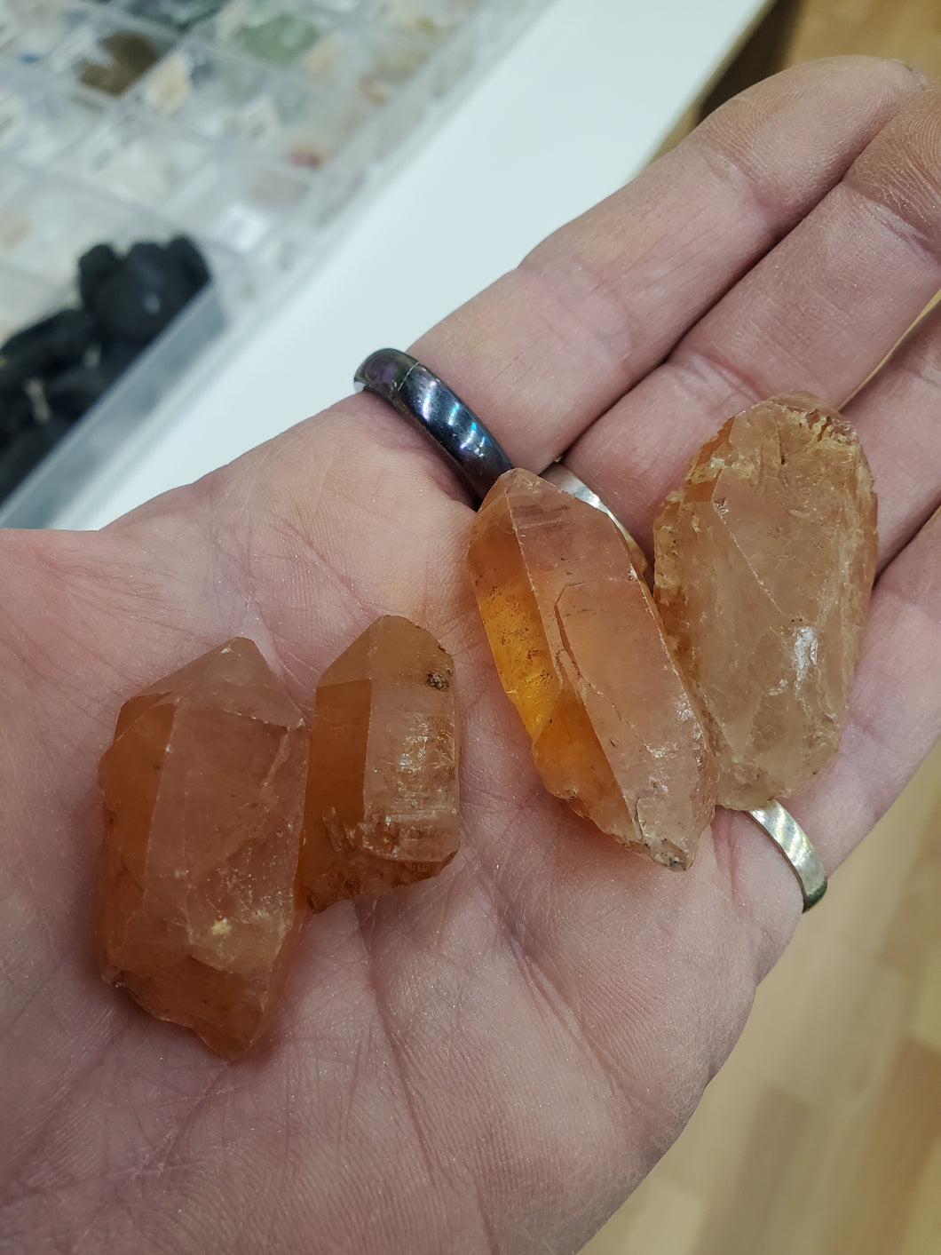 TANGERINE QUARTZ POINTS