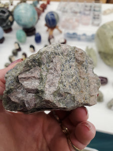 RHYOLITE RAW CHUNK