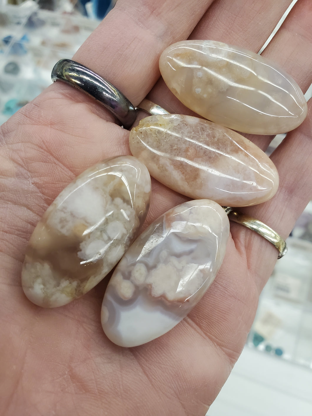FLOWER AGATE OVAL 40X20X10MM