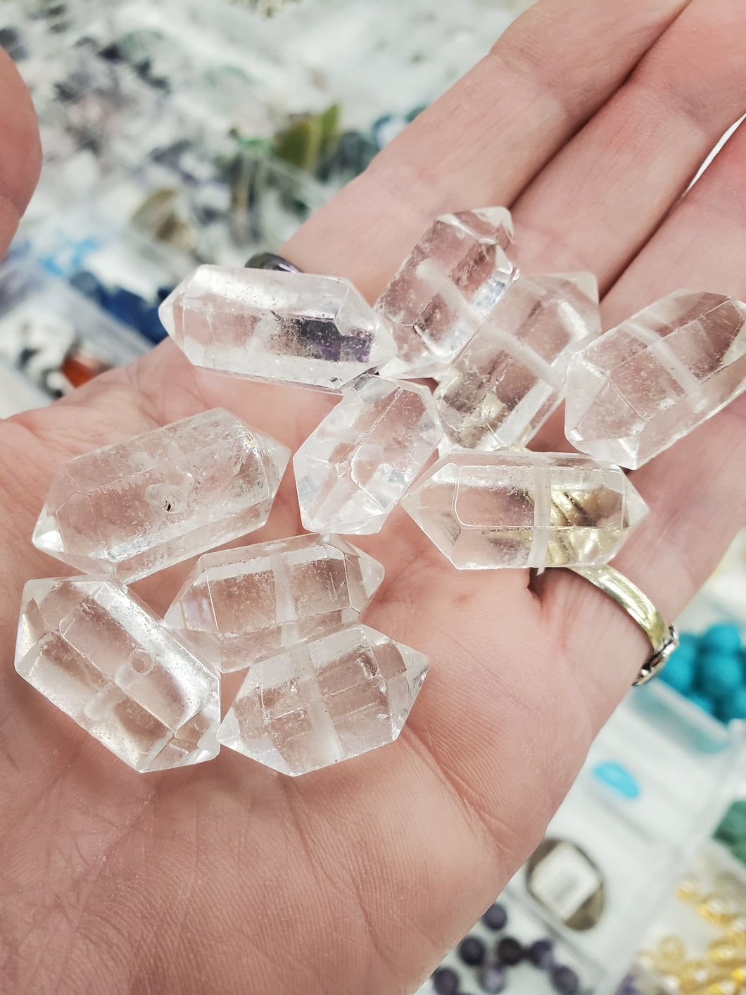 CLEAR QUARTZ DOUBLE TERMINATED 20-31X12-14X10-13MM