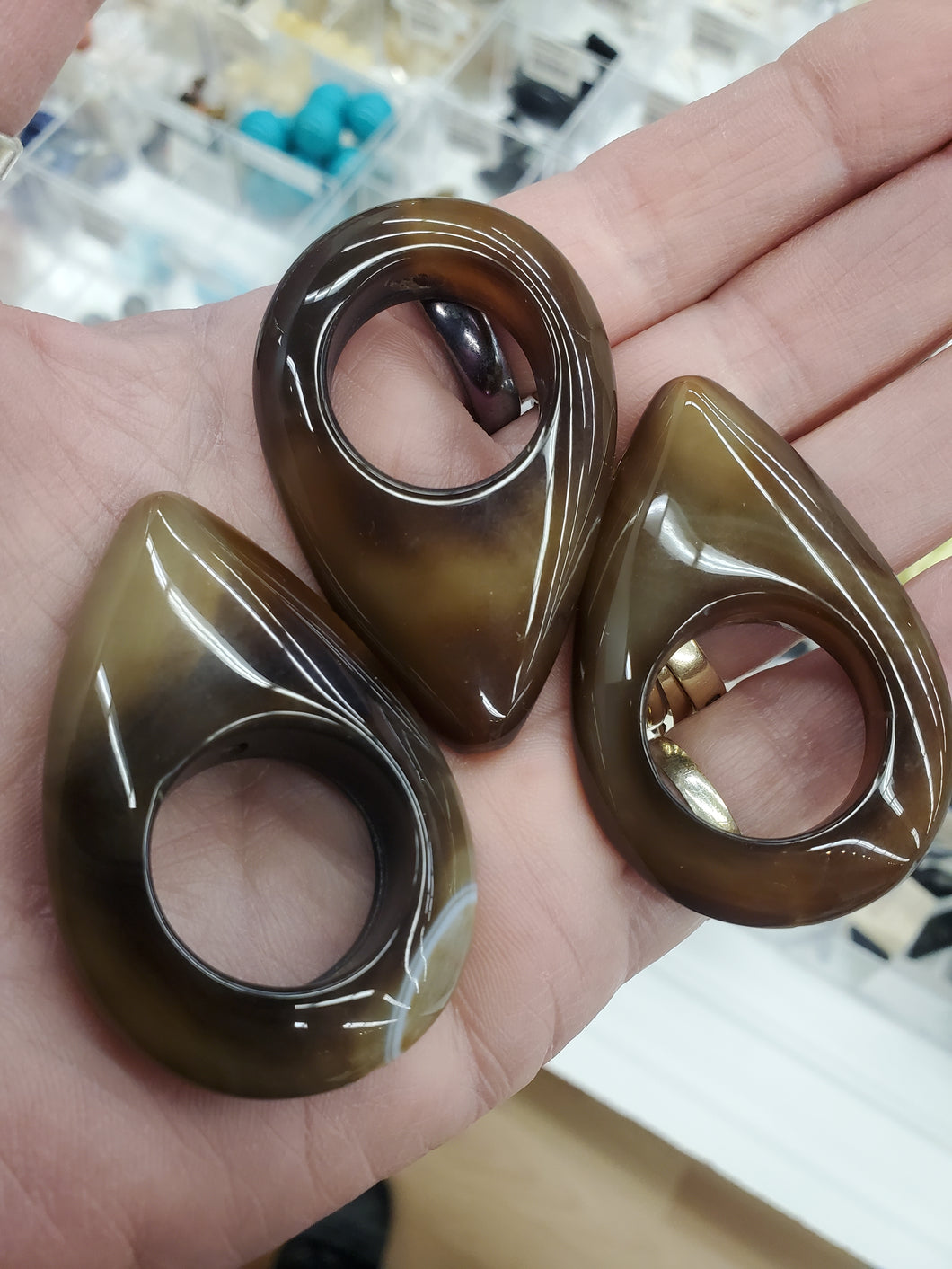 BANDED AGATE TEARDROP FRAME 48-52X34X10MM