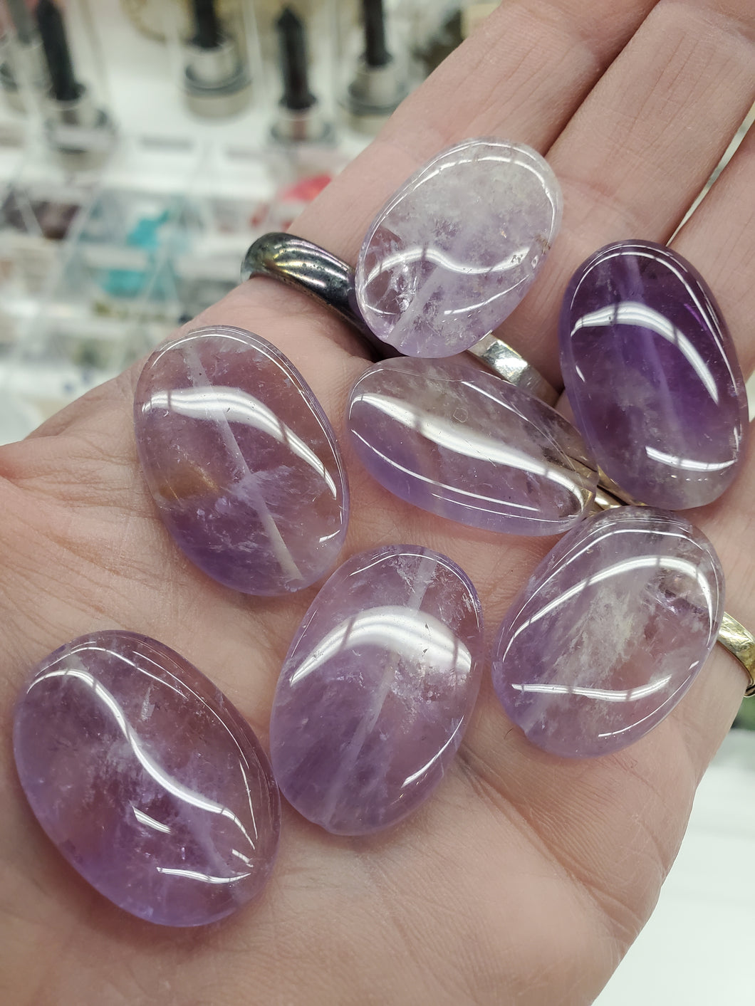AMETRINE OVAL 32-37X20-24X7-9MM
