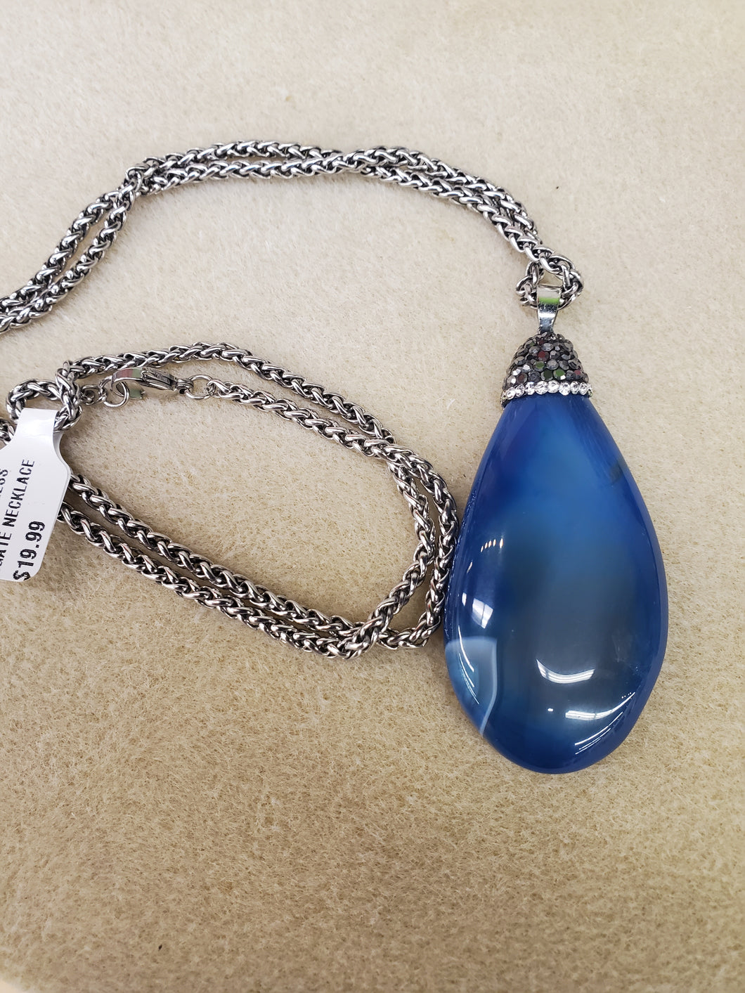 AGATE NECKLACE