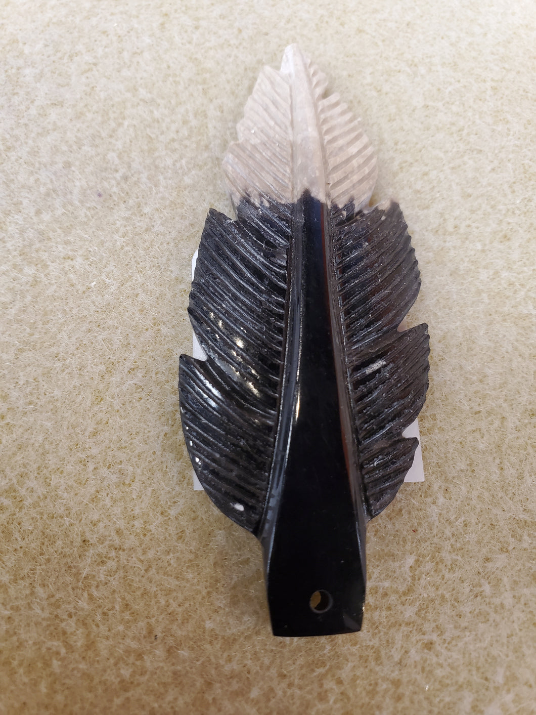 PALM STONE FEATHER PENDANT