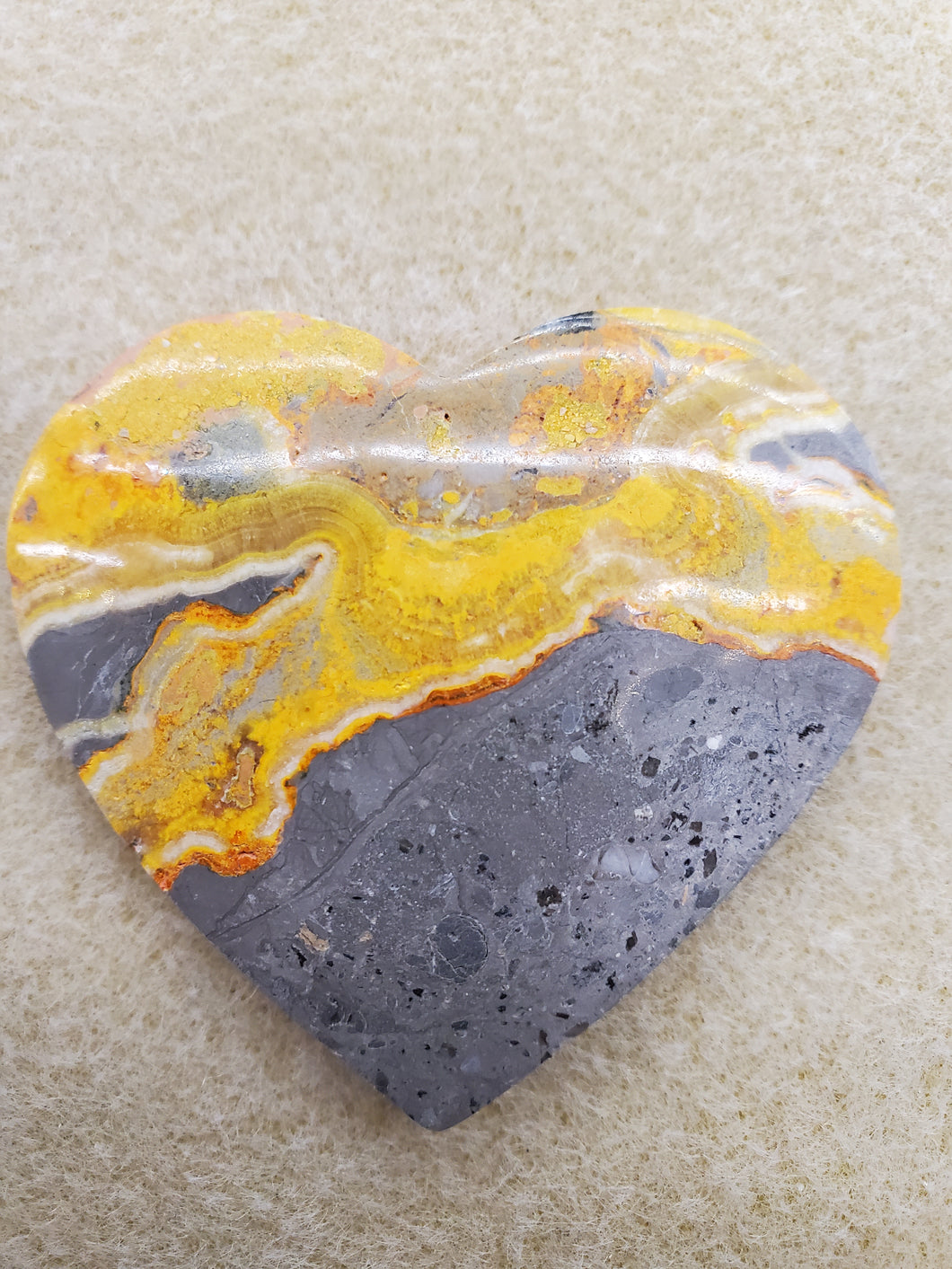 BUMBLEBEE JASPER HEART CABOCHON