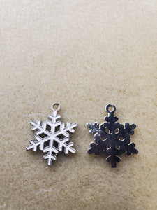 ENAMEL CHARM SNOWFLAKE