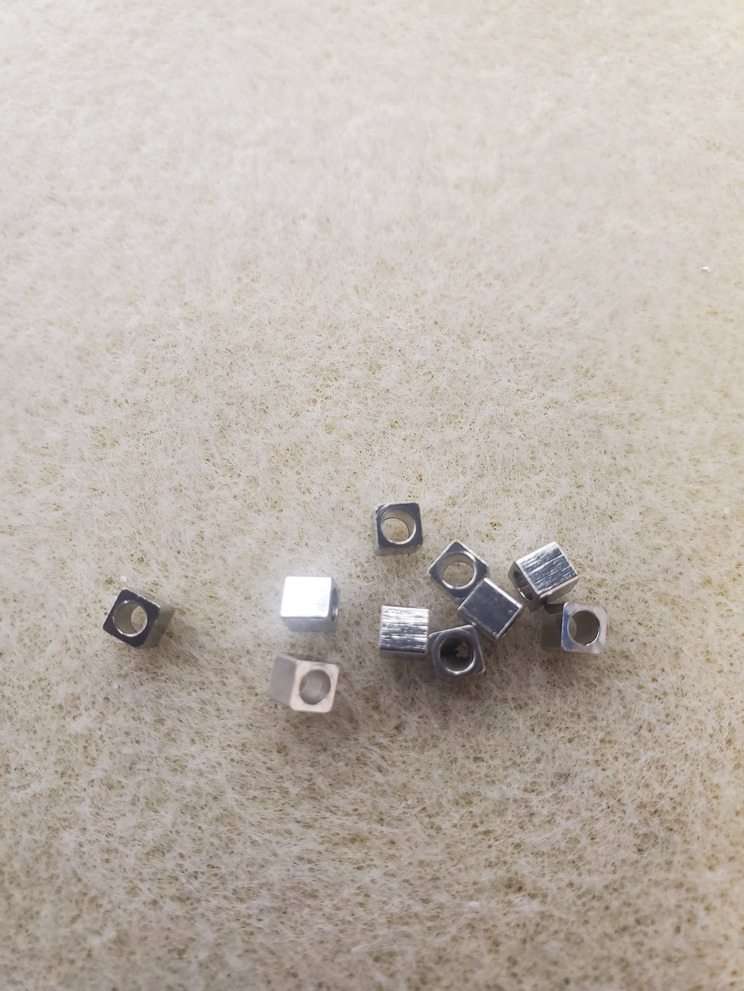 304 STAINLESS CUBE SPACER