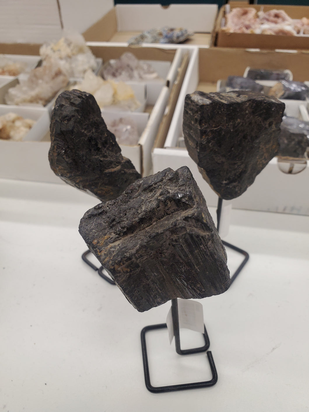 BLACK TOURMALINE PIN STAND ROUGH