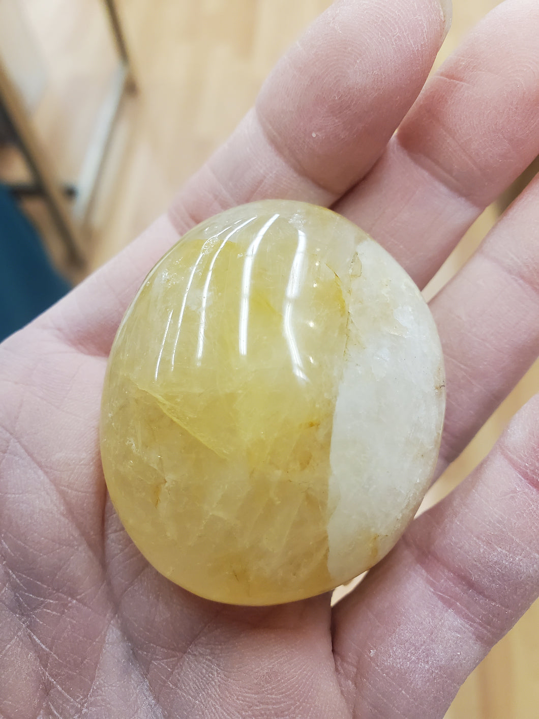 QUARTZ PALM STONE