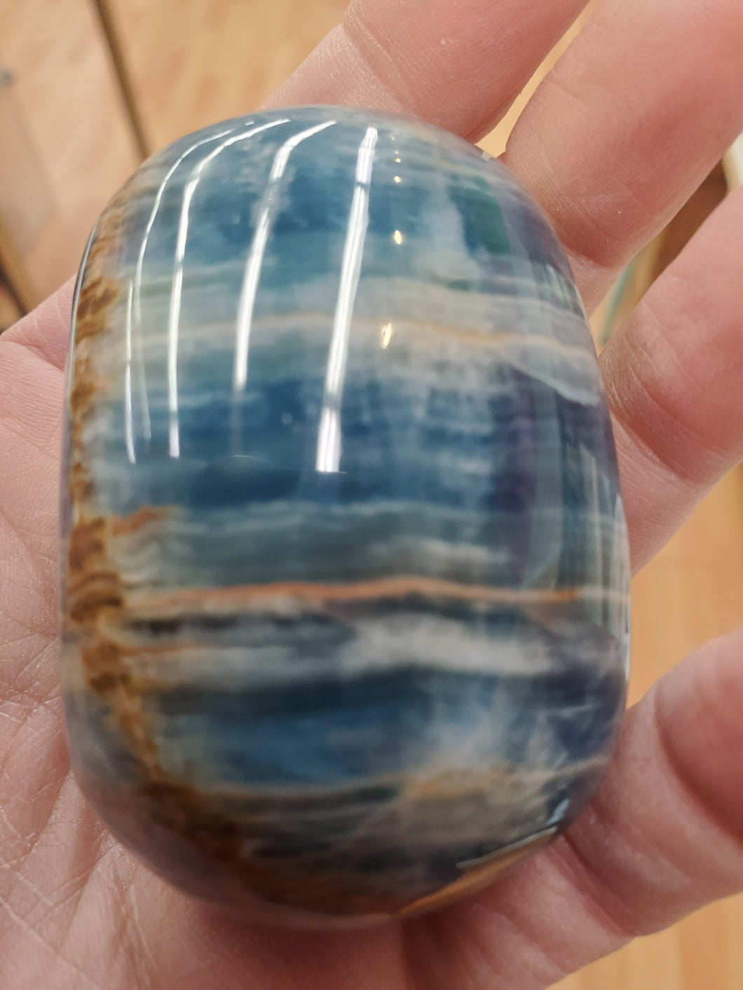 BLUE ONYX PALM STONE