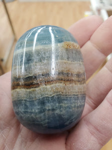 BLUE ONYX PALM STONE 141G 62X42X30MM