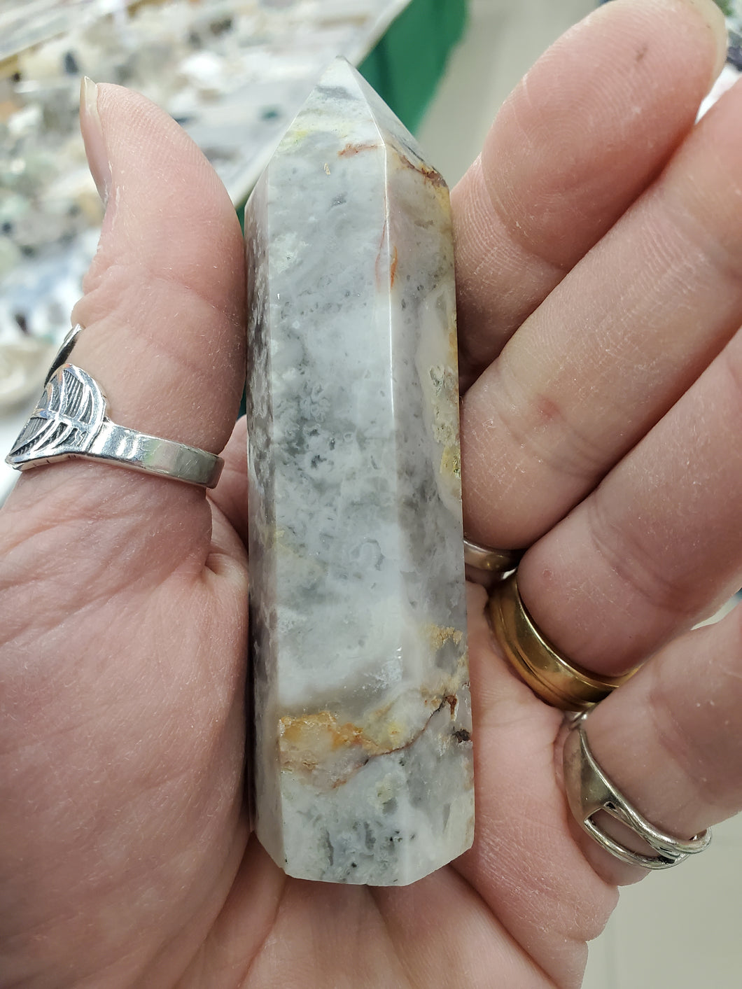 CRAZY LACE AGATE POINT