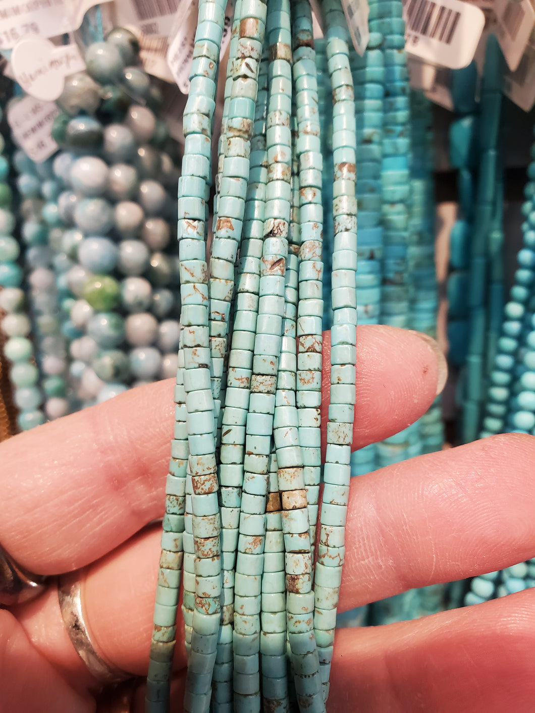 HOWLITE 3X2MM HEISHI