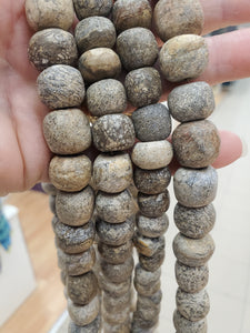 STEGADON BONE BEAD 14-15MM
