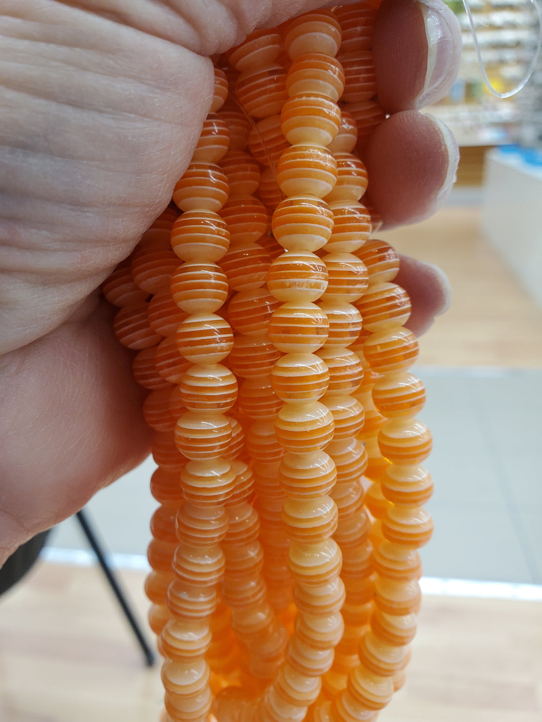 RESIN BEAD 8MM