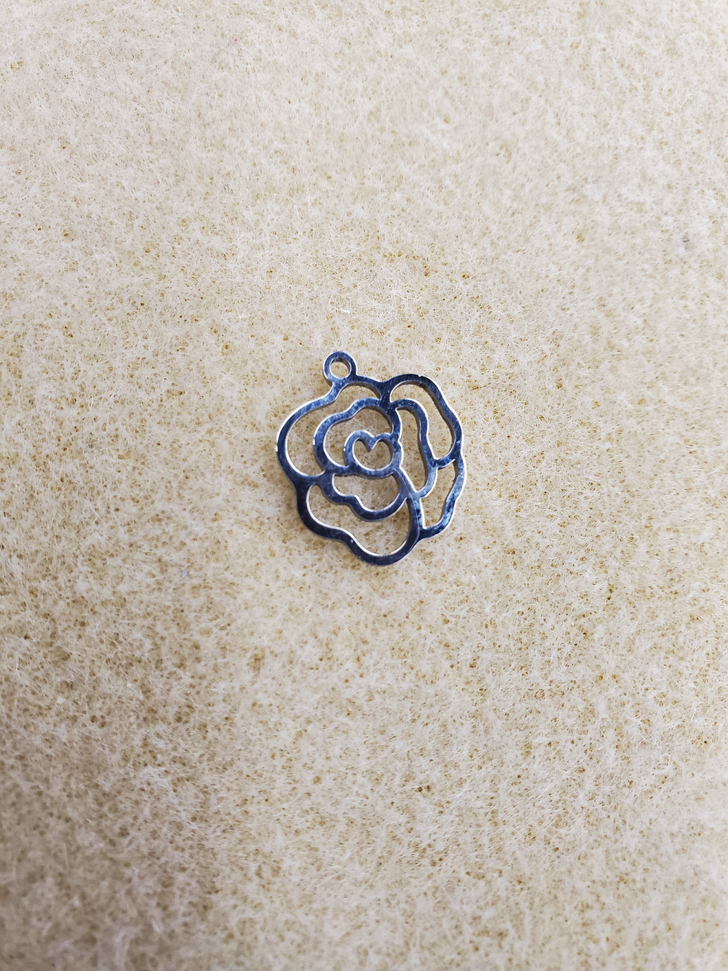 304 STAINLESS ROSE CHARM