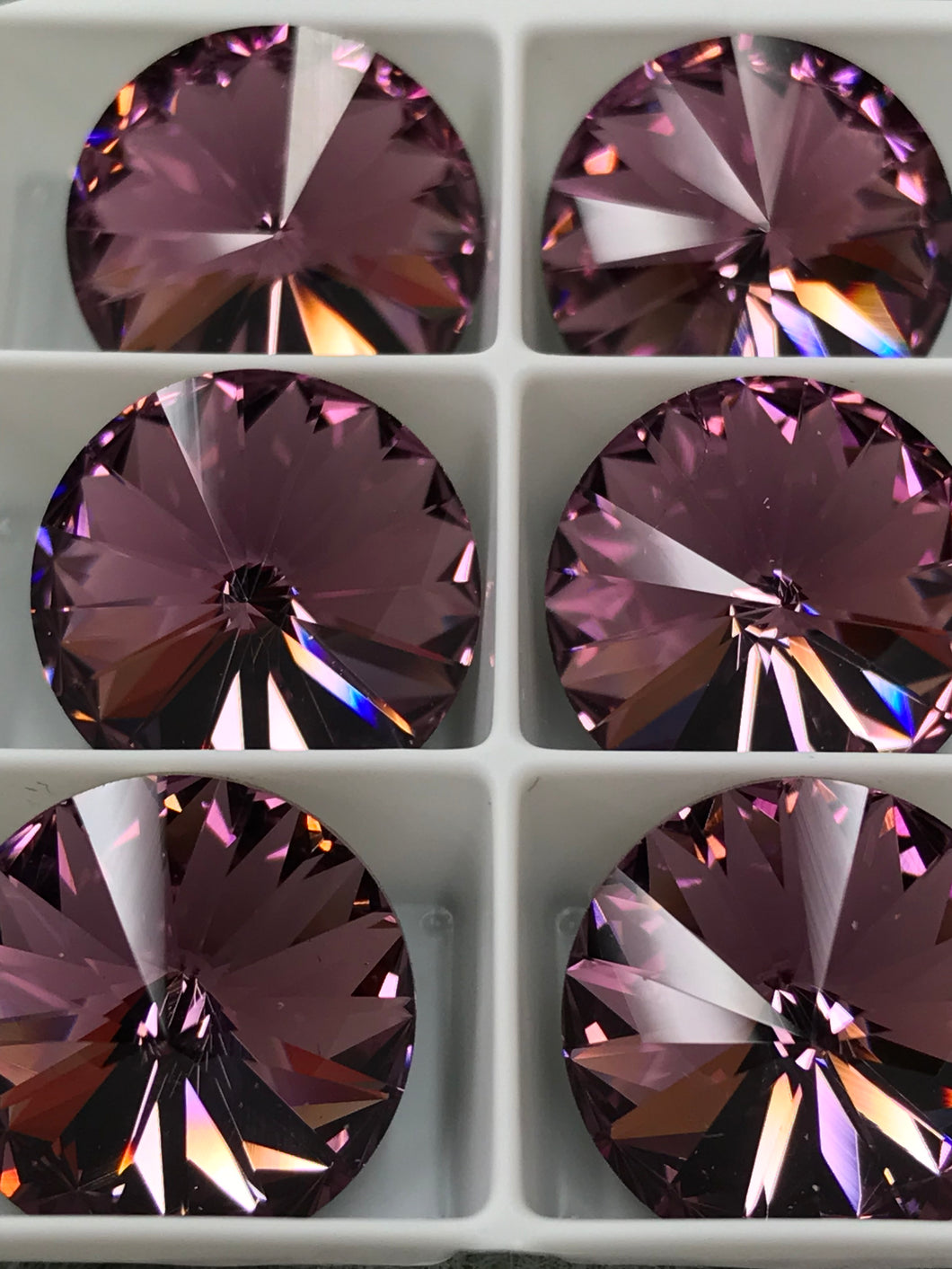 SWAROVSKI RIVOLI 1122