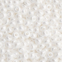 Load image into Gallery viewer, Czech Seed Bead Luster 11/0
