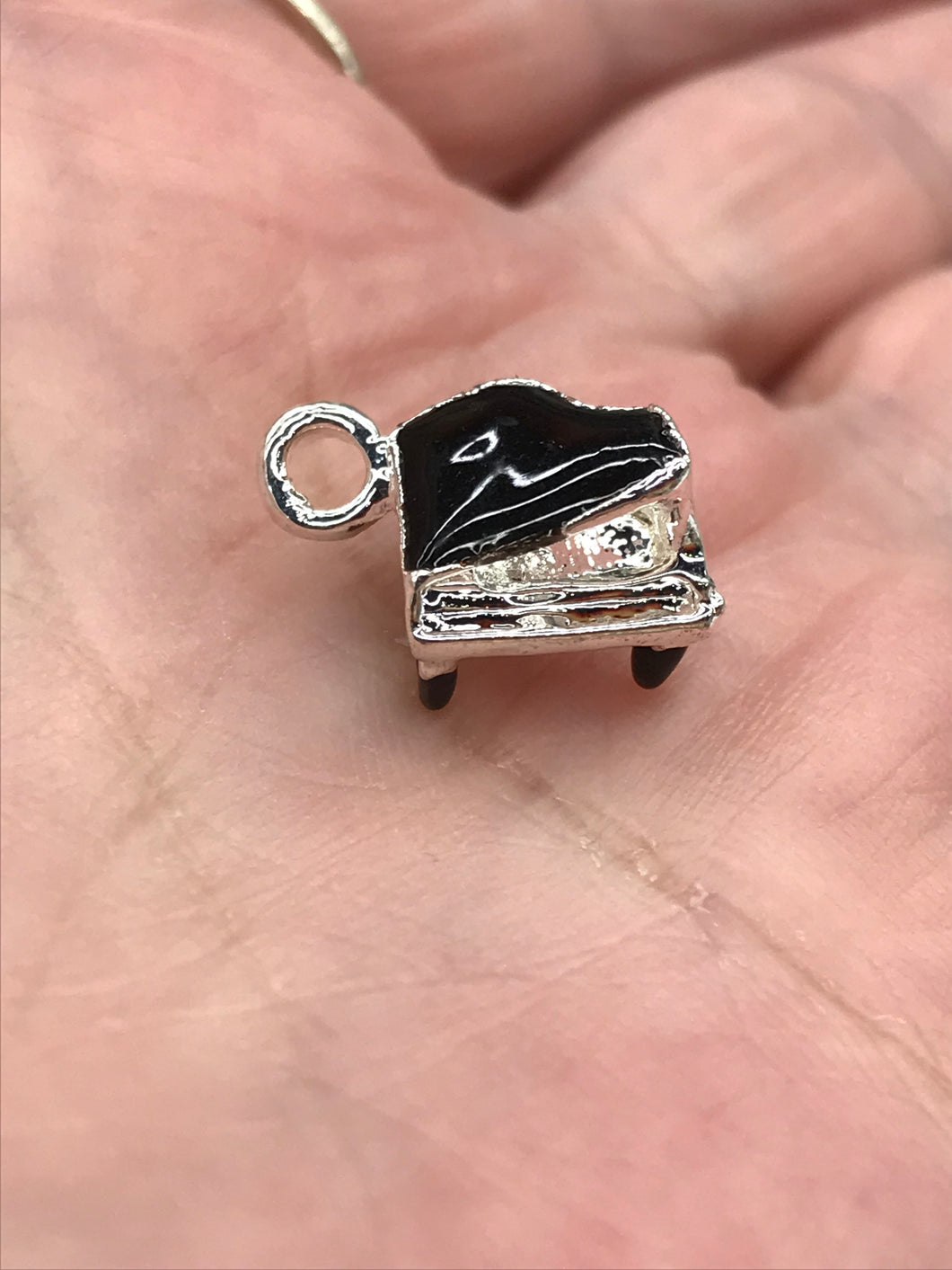 ENAMEL PIANO CHARM