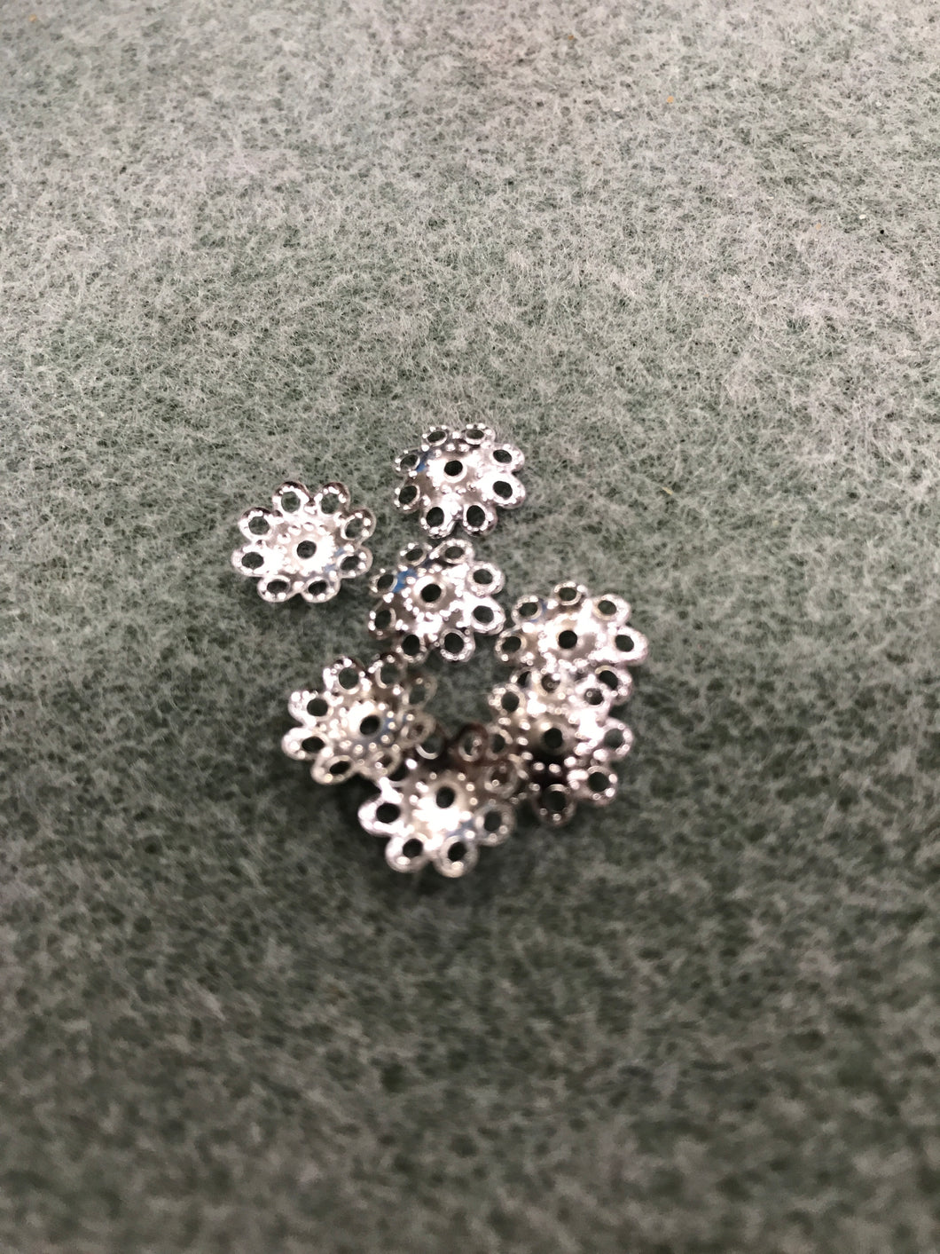 BEAD CAP