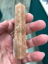 Load image into Gallery viewer, SUNSTONE POINT
