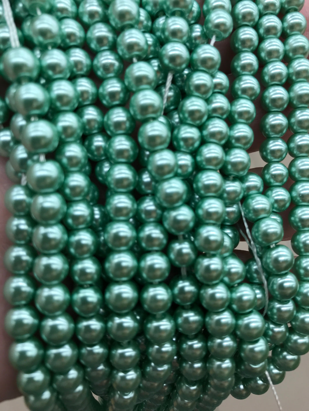 GLASS PEARL 6MM