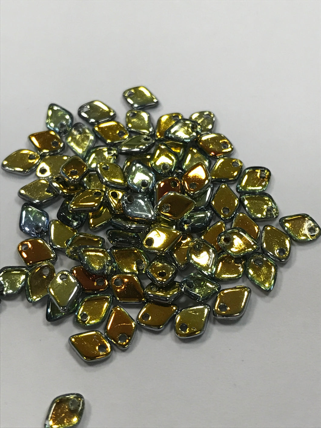 DRAGON SCALE 1.5X5MM
